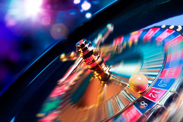 kinghorsetoto daftar live-dealer studio with professional dealers and HD multi-camera setup